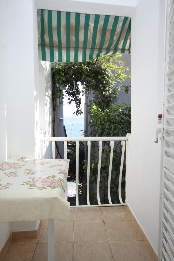 Seaside Secluded Apartments Cove Smokvina, Hvar - 4036 Bogomolje Exterior photo